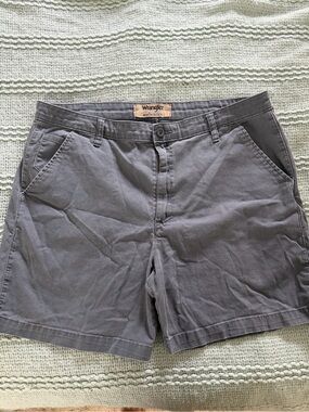 Wrangler Men's Slate Gray Flat Front Shorts